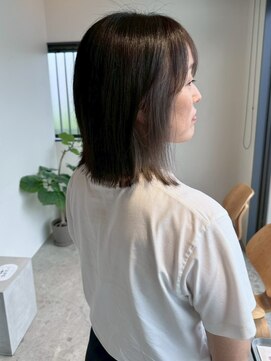 ヘッズ 高木瀬店(HEADS) 暗髪 髪質改善 外ハネボブ 顔周りレイヤー 艶髪 20代