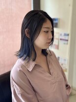 アフロディーテ(Aphrodite) 透明感ブルーインナー/切りっぱなし外ハネボブ