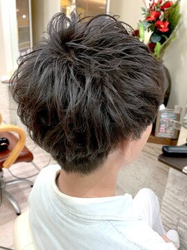 デザイナーズ ファクトリー(Designer's Factory) ツーブロック パーマ ショートヘア