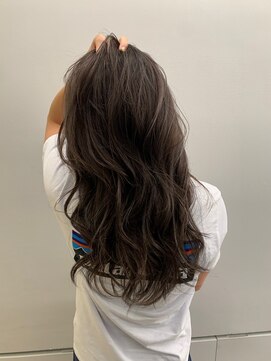 クイーン バイ ノイズ 西院(QUEEN by noism) レイヤーカット　インナーカラー　イルミナカラー　20代30代40代