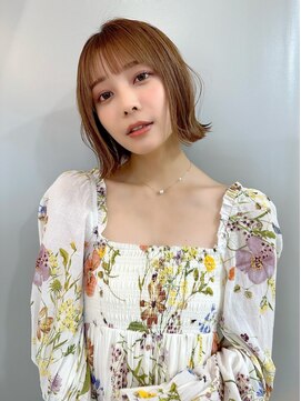 アイトーキョーエス 渋谷(AI TOKYO S) 斜めバング/シルキーベージュ/ブラントカット[渋谷駅]