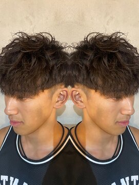 オーバー 町田店(OVER) 王道ツイストスパイラルパーマ