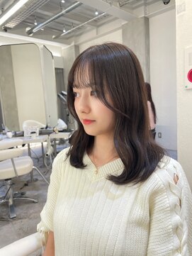 アナ ラーナ(Anna Lanna) ミディアム ブラウンベージュ【野呂朱里】