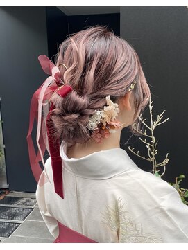 フェリーチェ(Felice) 袴ヘア 袴ヘアメイク 水引アレンジ 金箔 振袖ヘア
