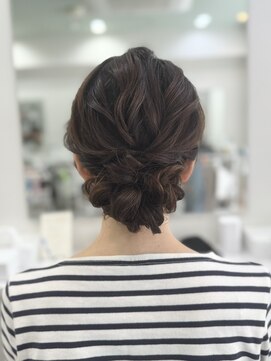 ヘアセット&メイク専門店 カスミ(Kasumi) シニヨンアップスタイル