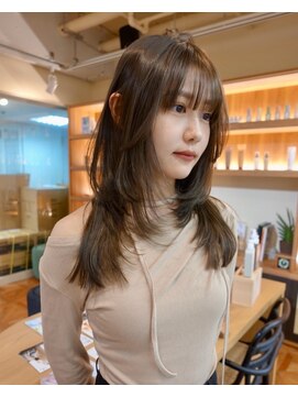 ロスタークラス(ROSTAR class) 2026 ミディアムレイヤー×オリーブカラー HALU