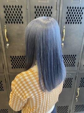アチーブリス(achieve Liss) ハイトーンダブルカラーブルーグレーストレートヘア20代30代