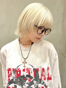 ロンド 表参道店(Lond) ◆ブリーチホワイトグレージュダブルカラーインナーカラー表参道