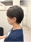耳掛けショートボブ