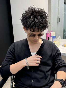 オルカ(ORCA) 短髪パーマ スパイキーショート ピンパーマ 【五嶋響】