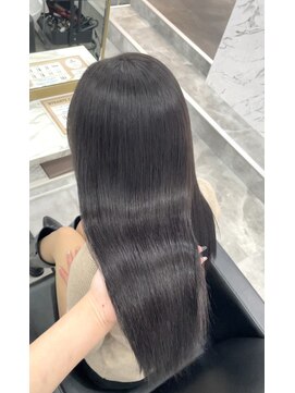 ダークグレージュ