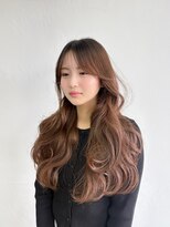 ラクシア(LucxiA)&nbsp;韓国ヘア/レイヤーカット/顔まわりカット/Instagram @ken__gucci