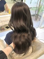 シーナ バイ マグ(siina. by Mag)&nbsp;髪質改善ダークグレージュ艶カラー秋カラーブリーチなし透明感