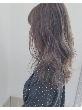 タブーアイ(TABOO.i) 透明感がすごい!!ホワイティグレージュ