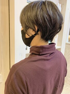キャアリー(Caary) 福山市美容室人気くびれショートヘア、ショートボブ