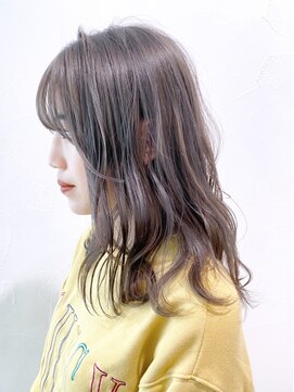 アイティー バイ アルバム 中野店(IT by ALBUM) グレーロング_ホワイトアッシュエアリーミディ_ba315911