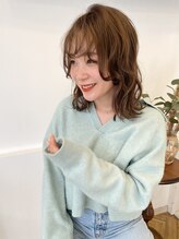 リリア(LILIA.) ゆるふわウェーブミディ