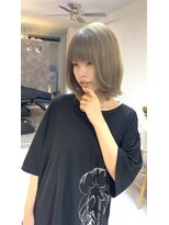 ナイ(nai) ベージュカラー