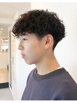 シイカ(sika.) 波巻きパーマ