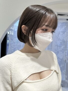 ハチ(HACHI) ワンカラーで作る透明感ブラウン