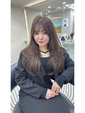 ロンド レア 天神大名店(Lond Le’a) イヤリングカラー/外ハネボブ /ワイドバング/レイヤーボブ