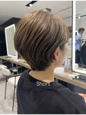 ふんわり耳掛けショート