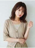 外ハネミディ 顔周りカット くびれヘア くすみベージュカラー