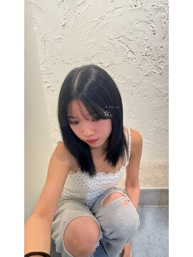 ビーアンドイー(B&E) ダークグレージュ