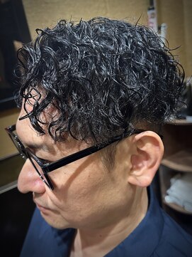 ヒロギンザバーバーショップ 大宮店(HIRO GINZA BARBER SHOP) シャドウ縦落ちスパイラル　メンズパーマ　大宮