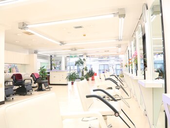 アート アヴェニュー(Art Avenue)の写真/毎日頑張るあなたへご褒美を♪上質空間と確かな技術でワンランク上のキレイを叶えます☆