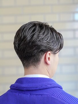 ダウズバーバーショップ 渋谷(dau's barber shop) センターパート