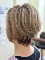 レーブ バイ ファースト 岩切店(reve by first)&nbsp;白髪ぼかしハイライト×ボブ