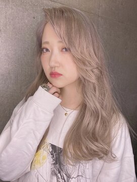 ロコスピアーズ(ROCO SPEARZ) ペールベージュロングハイトーンカラー顔周りレイヤーカット