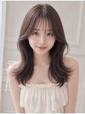 小顔シースルーバング顔周りカットミディアムレイヤーくびれ巻き