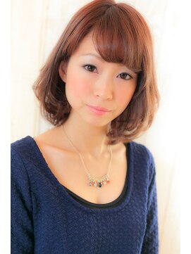 プロム(Prom) コケティッシュでホイップミディな艶ボブ！