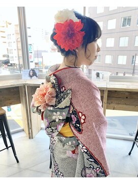 スティードトーキョー(Steed Tokyo) 振袖 × フラワー × アップアレンジ【Steed/立川】