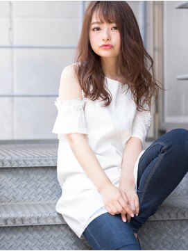 ディスオモテサンドウ 表参道(This OMOTESANDO) 髪の毛を伸ばしてるならこれがオススメふんわりレイヤースタイル