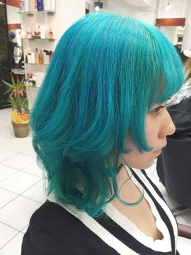 デイズ(days) 可愛いビビッドカラー個性派おしゃれなブルーカラー　原宿