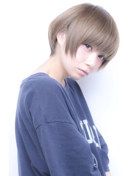 デイズ(days) 前髪なしショート 前下りボブ 刈り上げ女子 アッシュカラー