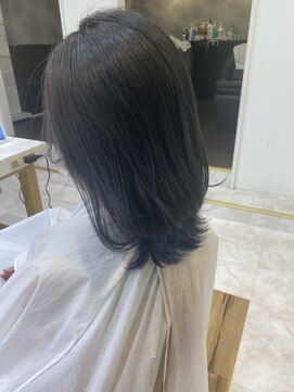 アプリバイリアン 浦和2号店(appri by Rien) インナーカラー/ネイビー