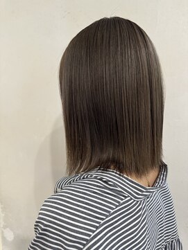 セブンベルベット(7 Velvet) 【グレージュカラー　//  横松ゆかり】