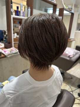 ルーツヘアー(Roots hair) ショート