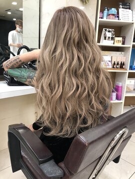 スライバイリアオオサカ(Sly By Ria OSAKA) ミルクティーカラー　シールエクステ80本【梅田】【大阪】