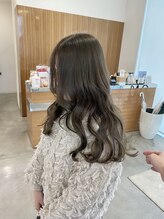 カッツ 駅家店(CUT S) オリーブベージュ