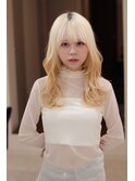 ロングレイヤー×ブロンドヘア