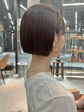 ミィ 表参道(mee.) 似合わせカット ボブヘア 縮毛矯正 ミニボブ 切りっぱなしボブ