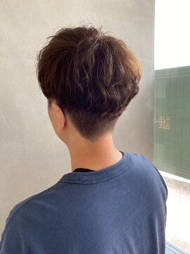 フェアリーテール 高坂店 きちんと感×洒落感◎大人のメンズ刈り上げショート