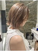 ミルクティーのハイトーンボブ