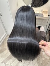 当店の縮毛矯正は「美髪矯正」です。