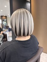 リオリス ヘア サロン(Rioris hair salon)&nbsp;ボブ／アンブレラカラー／ホワイトベージュ
